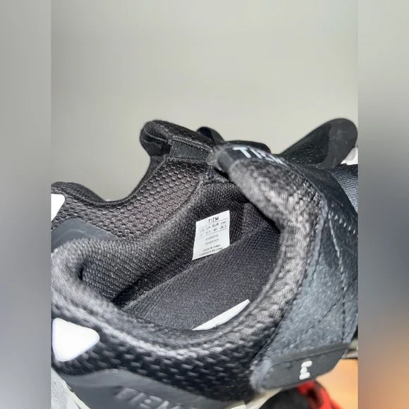 TIEM Women's Black Slip-On Athletic Sneakers with Patterned Midsole - Picture 4 of 4